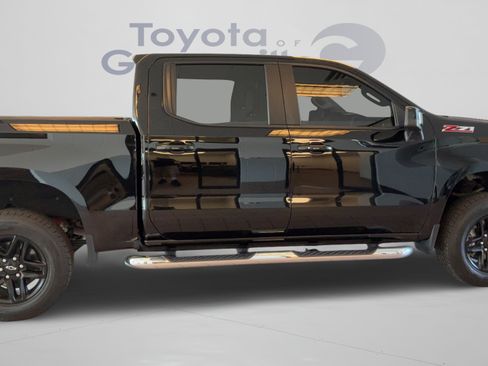 Used 2021 Chevrolet Silverado 1500 LT Trail Boss w/ Convenience Package II AWD/4WD image 47