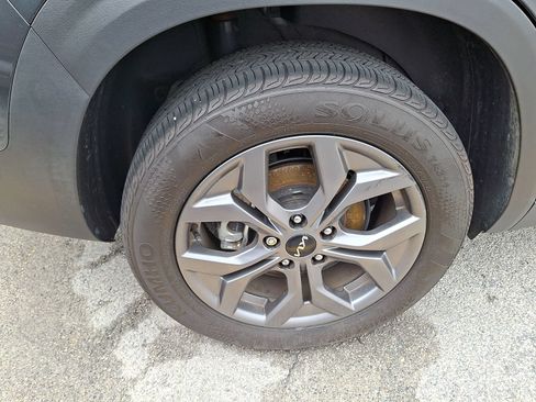 Used 2024 Kia Seltos S AWD/4WD image 10