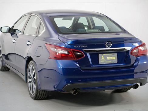Used 2017 Nissan Altima 2.5 SR image 43