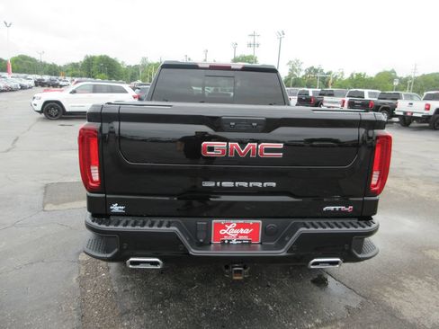 Used 2023 GMC Sierra 1500 AT4 w/ AT4 Premium Package AWD/4WD image 6