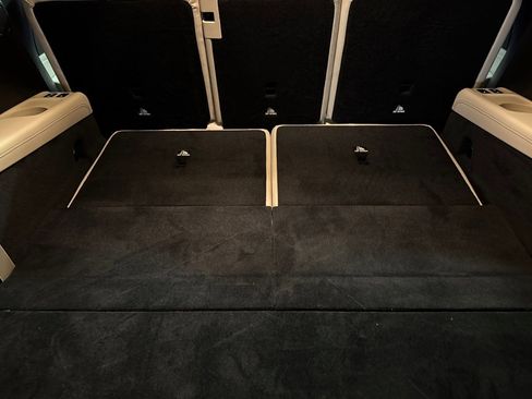 New 2026 Mercedes-Benz GLS 450 4MATIC image 28