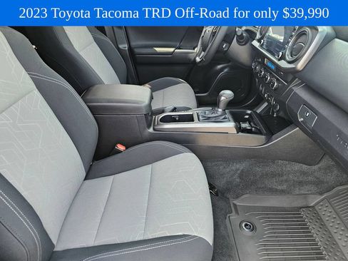 Used 2023 Toyota Tacoma TRD Off-Road w/ Black Out Package (TMS) AWD/4WD image 11