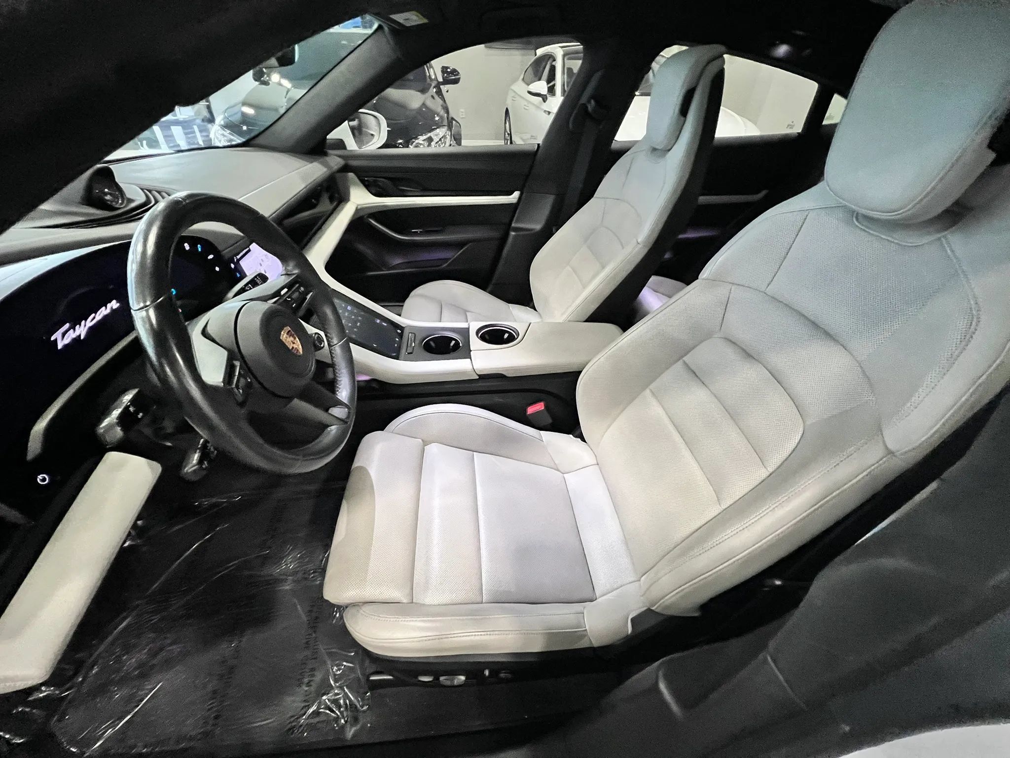 Used 2020 Porsche Taycan Turbo AWD/4WD image 8