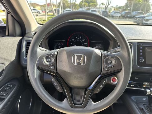 Used 2022 Honda HR-V EX image 48