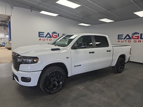 New 2026 RAM 1500 4x4 Crew Cab image 6
