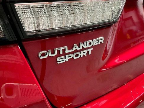 Used 2023 Mitsubishi Outlander Sport LE image 8