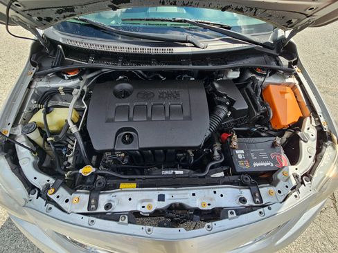 Used 2013 Toyota Corolla LE FWD image 16