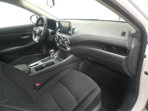 Used 2022 Nissan Sentra SV image 4