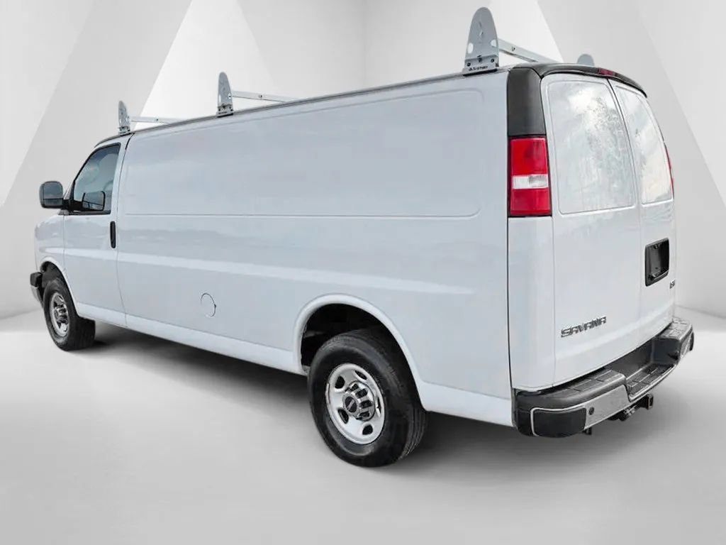 Used 2020 GMC Savana 3500 Extended w/ Driver Convenience Package RWD image 5