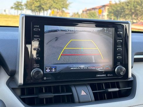 Used 2019 Toyota RAV4 XLE image 22