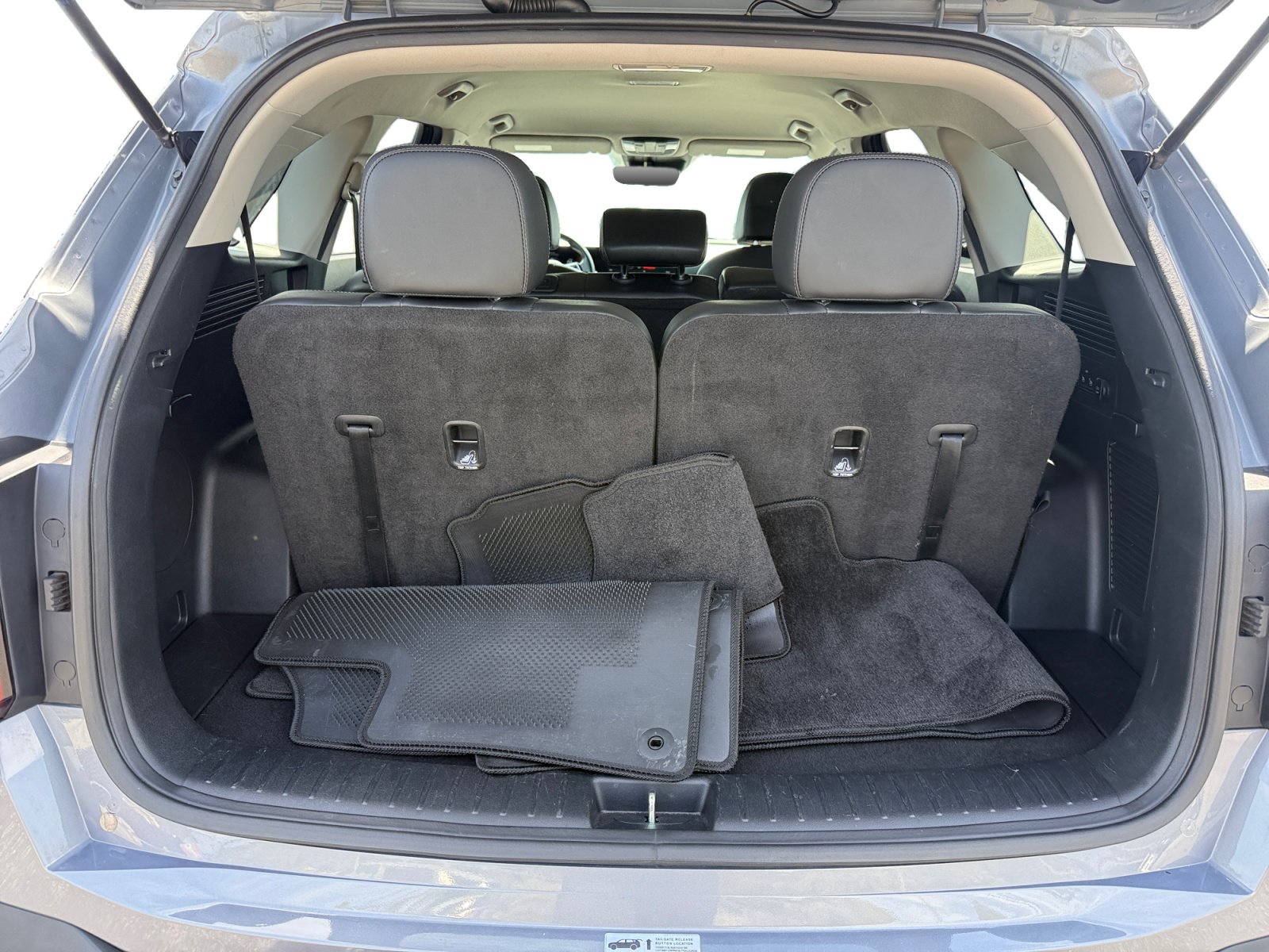 Used 2024 Kia Sorento S FWD image 17