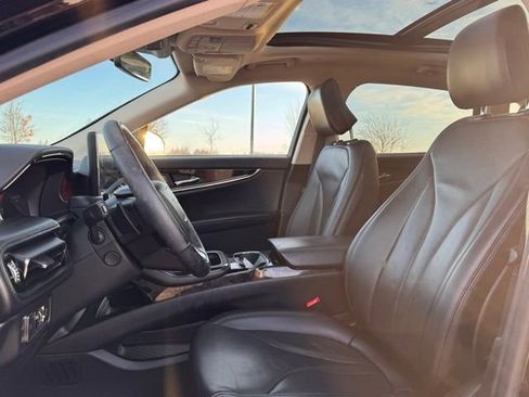 Used 2022 Lincoln Nautilus Reserve w/ Equipment Group 201A image 4