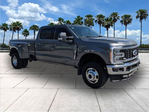Used 2023 Ford F350 Lariat w/ Lariat Ultimate Package image 2