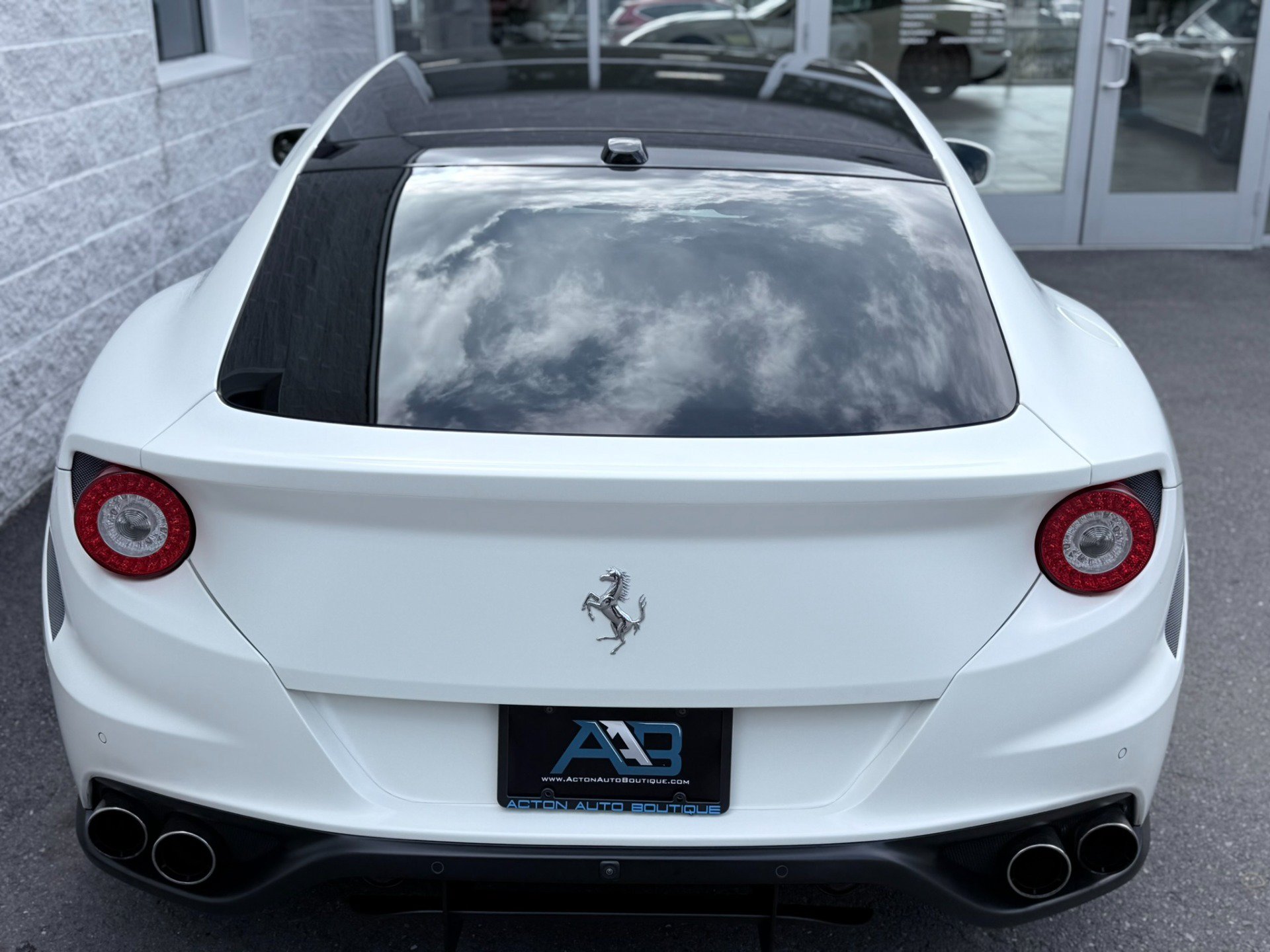 Used 2012 Ferrari FF AWD/4WD image 25