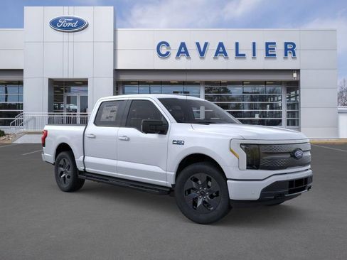 New 2025 Ford F150 Lightning Flash image 7