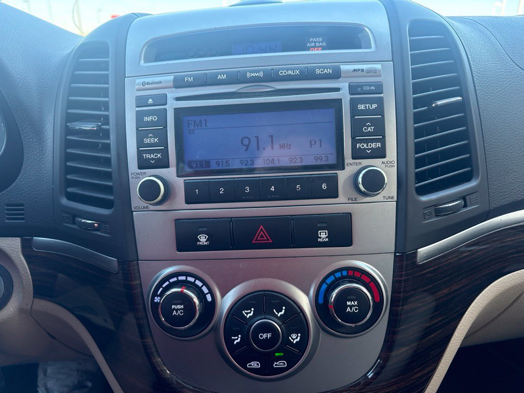Used 2012 Hyundai Santa Fe GLS FWD image 18