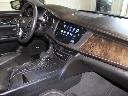 Used 2016 Cadillac CT6 Luxury RWD image 35