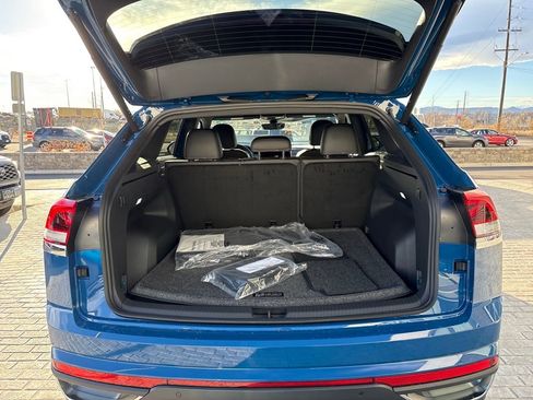 New 2026 Volkswagen Atlas Cross Sport SE image 22