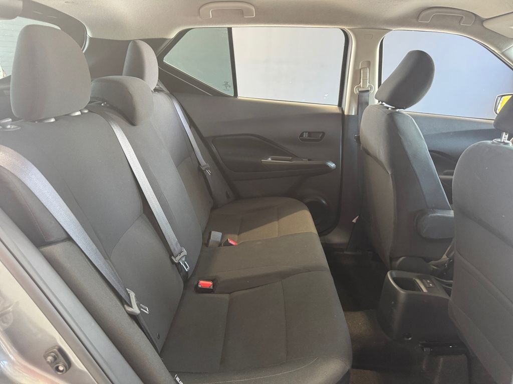 Used 2025 Nissan Kicks Play S FWD image 17