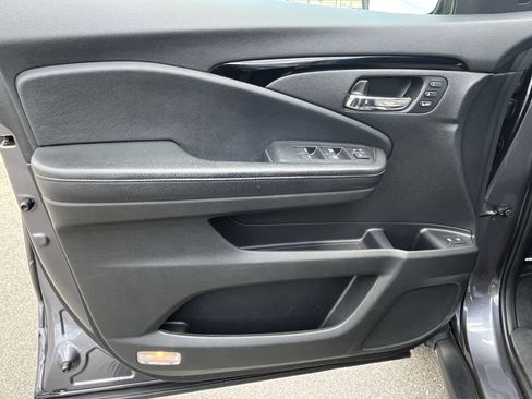 Used 2020 Honda Passport Touring image 13