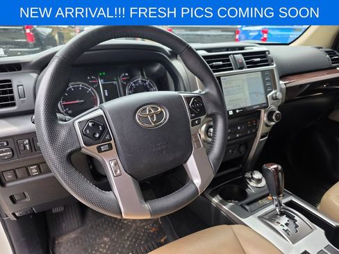 Used 2020 Toyota 4Runner Limited AWD/4WD image 8