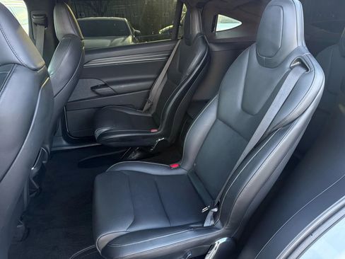 Used 2022 Tesla Model X Plaid image 19