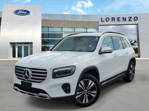 Used 2025 Mercedes-Benz GLB 250 image 1