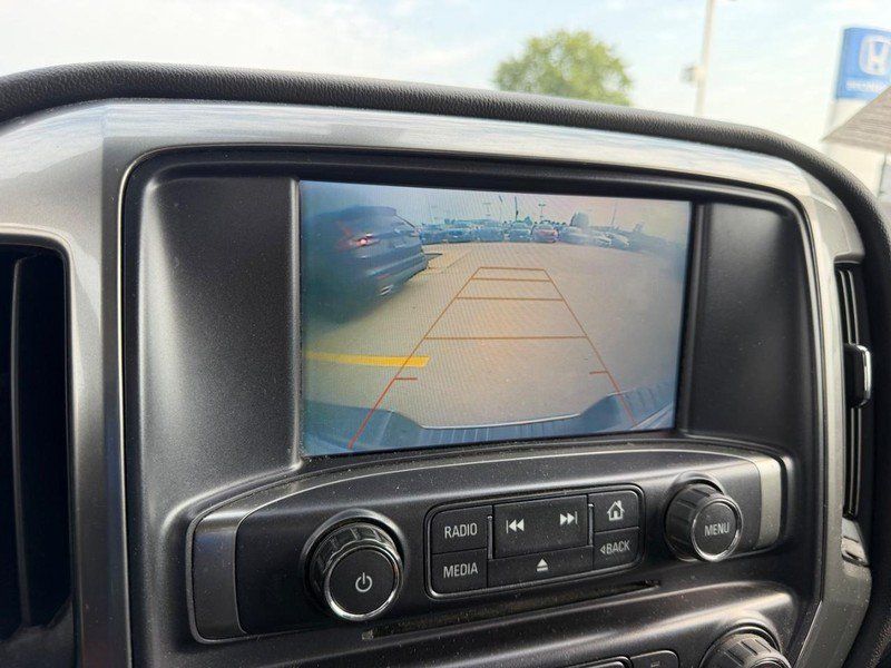 Used 2019 Chevrolet Silverado 1500 LT AWD/4WD image 19