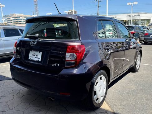 Used 2011 Scion xD FWD image 7