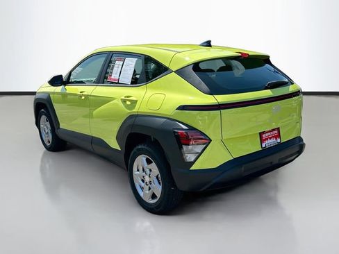 Used 2024 Hyundai Kona SE AWD/4WD image 8