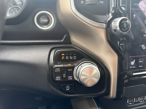 Used 2020 RAM 1500 Laramie AWD/4WD image 21