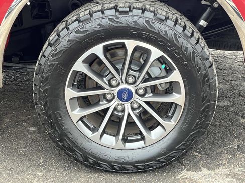 Used 2015 Ford F150 XLT w/ Equipment Group 302A Luxury RWD image 15