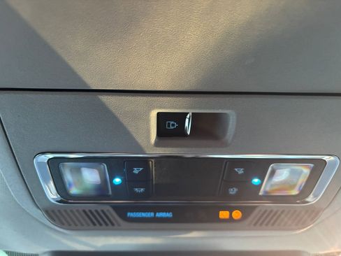 Used 2024 Ford F350 Lariat w/ Chrome Package image 43