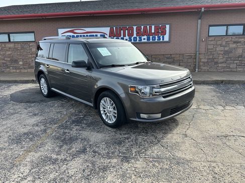 Used 2017 Ford Flex SEL w/ Equipment Group 202A image 2
