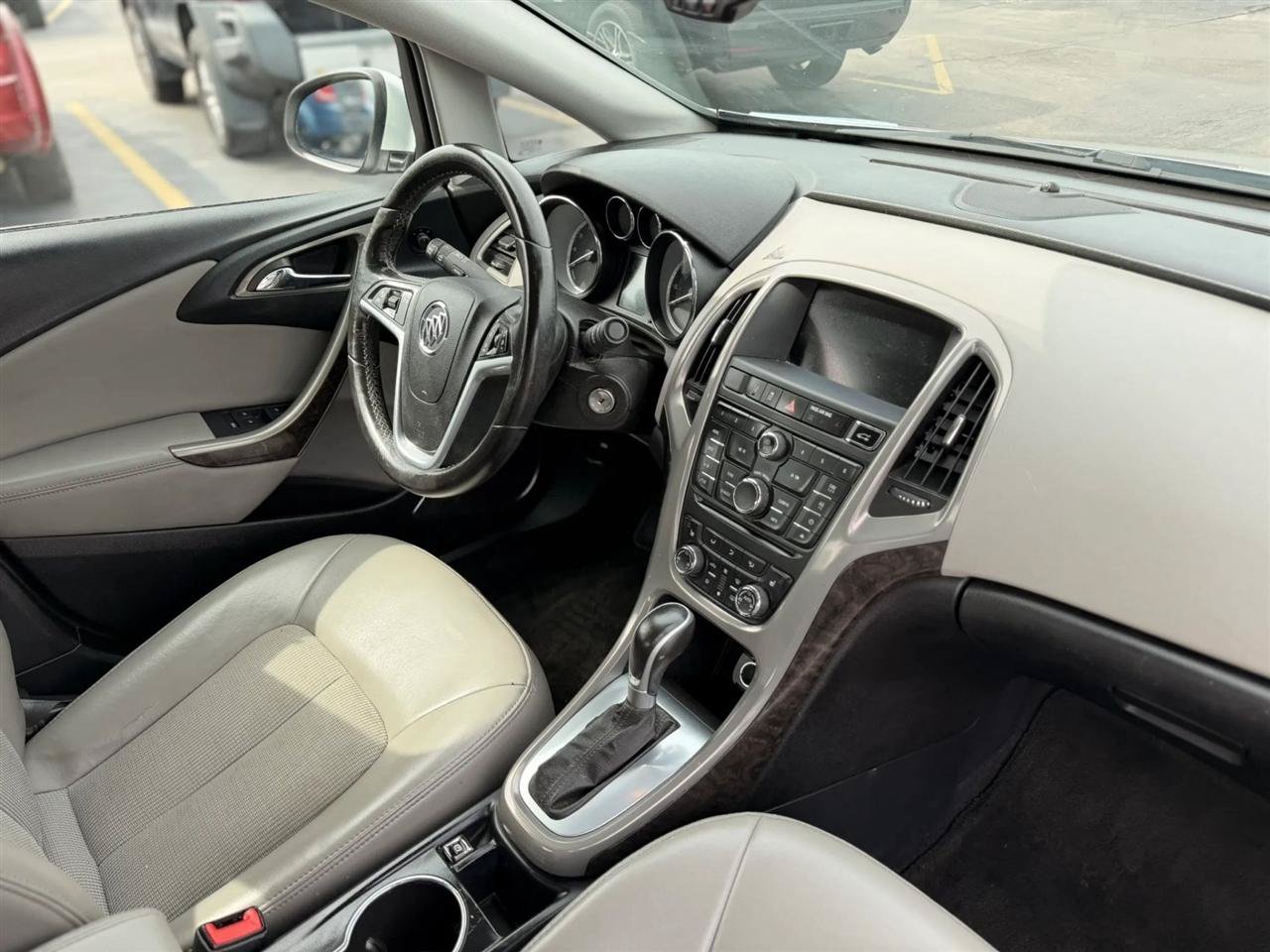 Used 2014 Buick Verano Convenience FWD image 32
