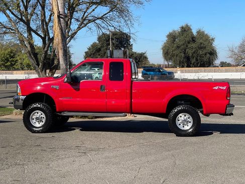 Used 2000 Ford F250 XLT image 4