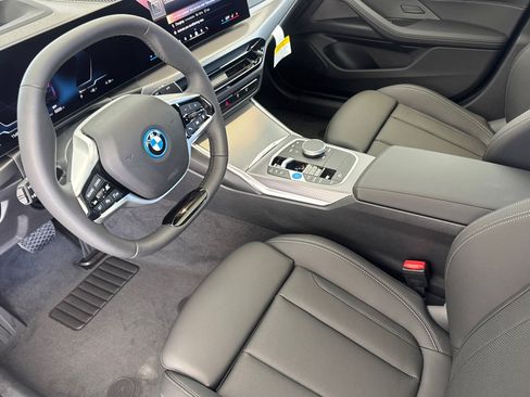 New 2026 BMW i4 eDrive40 w/ Premium Package RWD image 4
