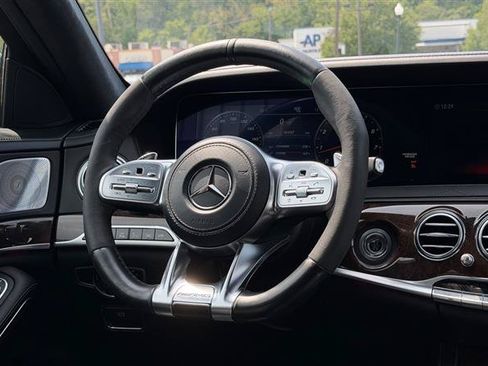 Used 2018 Mercedes-Benz S 63 AMG S 4MATIC Sedan image 38