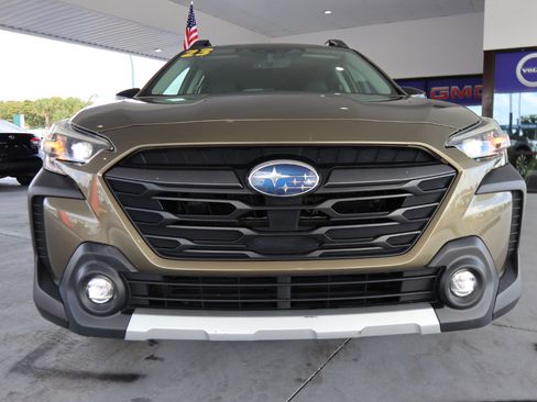 Used 2023 Subaru Outback Limited image 12