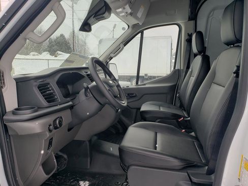 New 2026 Ford Transit 250 148 Medium Roof image 10