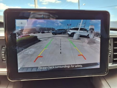 Used 2023 Ford Explorer XLT w/ Equipment Group 202A image 11