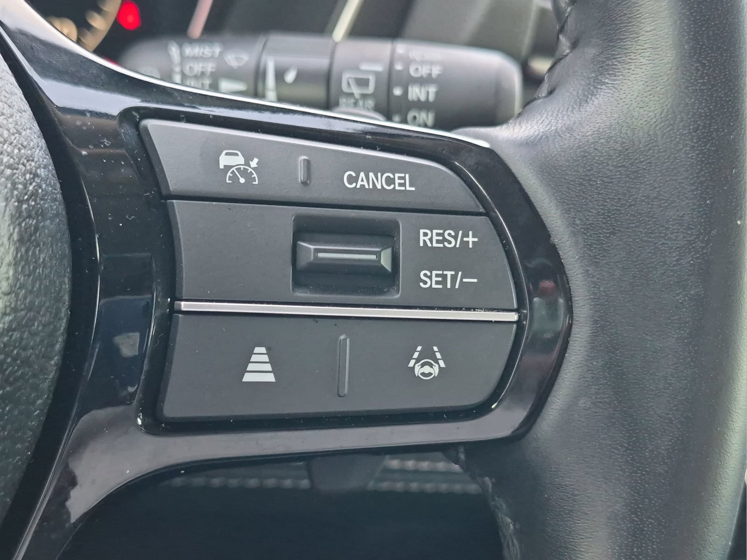 Used 2025 Honda Pilot EX-L image 10