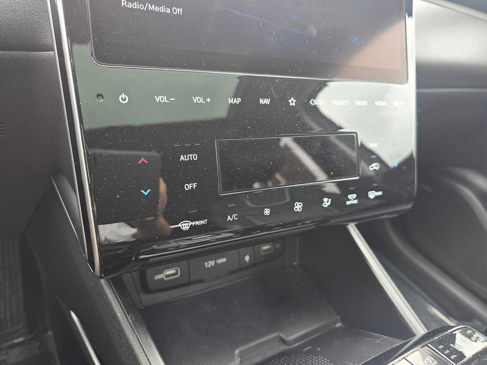 Used 2022 Hyundai Tucson Limited AWD/4WD image 32