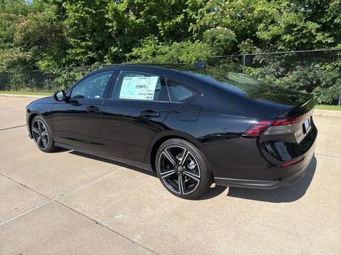 New 2026 Honda Accord SE image 3