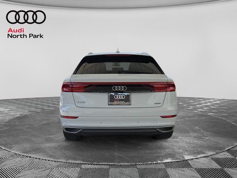 Used 2022 Audi Q8 Premium Plus AWD/4WD image 4