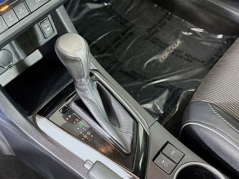 Used 2014 Toyota Corolla S image 16