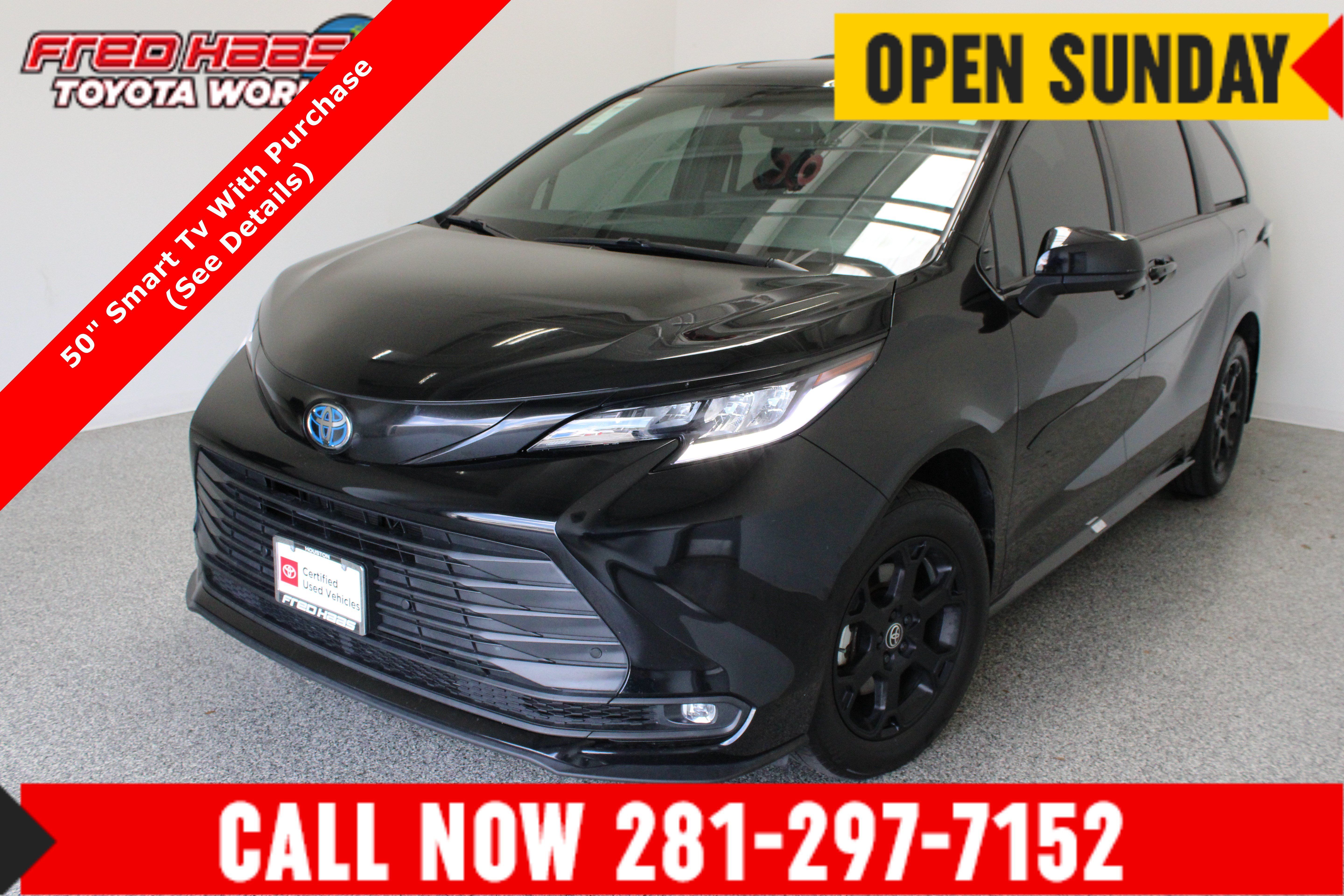 Certified 2025 Toyota Sienna XLE Woodland Edition AWD/4WD image 1