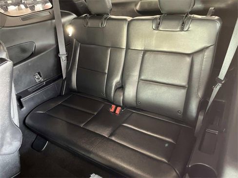 Used 2020 Ford Explorer XLT w/ Equipment Group 202A image 19