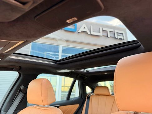Used 2024 Lexus LS 500 w/ Interior Upgrade Package RWD image 21
