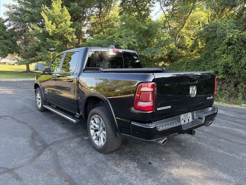 Used 2019 RAM 1500 Laramie AWD/4WD image 7